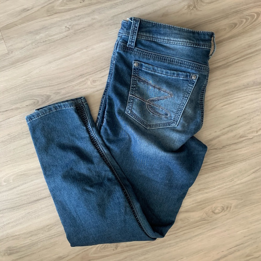 Seven7 light wash skinny jeans, size 12